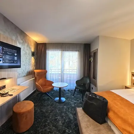 Vital & Sporthotel Brixen-3