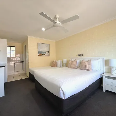 Pelican Motor Inn-2