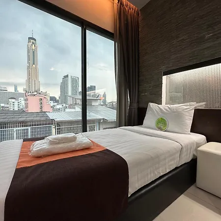Collection O The Bangkok Airport Link Suite-3