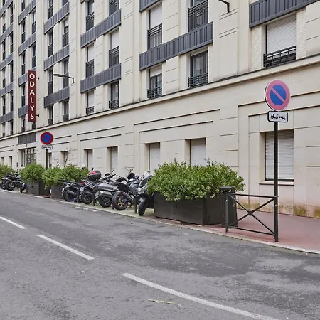 Appart'Hotel Odalys City - Paris Levallois-3