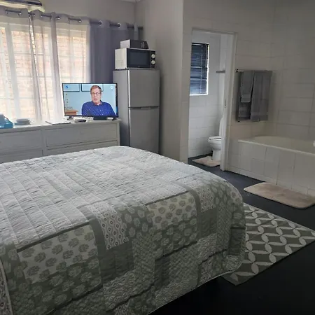 Arum Lily Guest Rooms-2