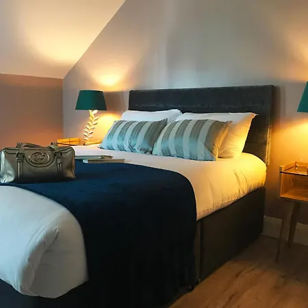 Titanic Guest Boutique Accommodation-3