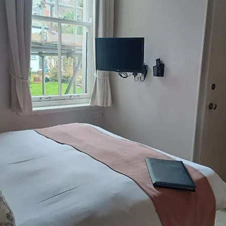 Glan Heulog Guest House-3