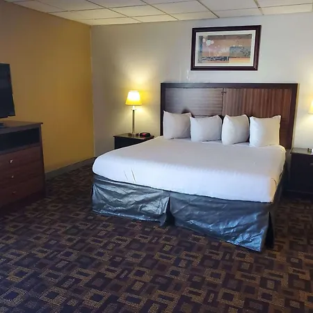 Rodeway Inn Mcpherson East-2