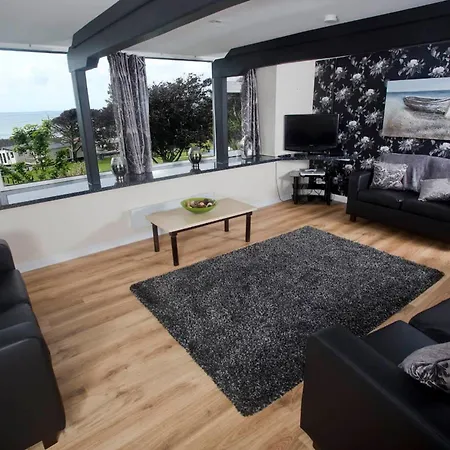Amroth Castle Holiday Park-2