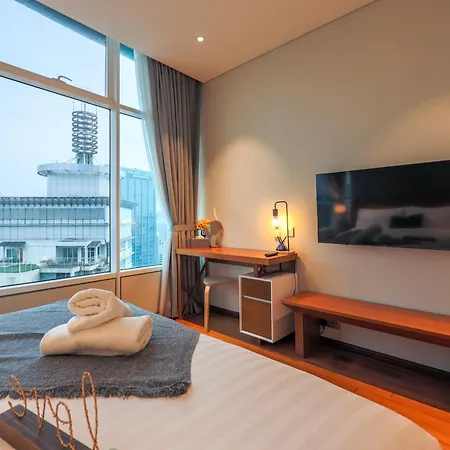 Calm Sojourn, Sky Suites Klcc-2