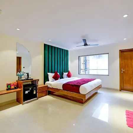 Hotel Surya Plaza Near New Delhi Railway Station And Connaught Place-2