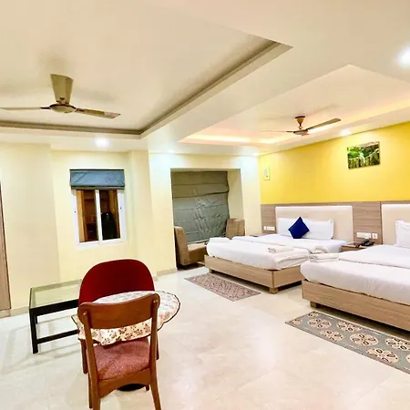 Near Sea Beach Hotel R-B-I ! Puri, Fully Air Conditioned Rooms With Lift And Wifi And Parking ,Upi Payment Accepted ,Newly Constructded ,Prime Location In Hotel-2
