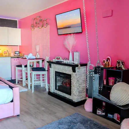 50 Shades Of Grey - Romance Suite! Couples Retreat 717-2