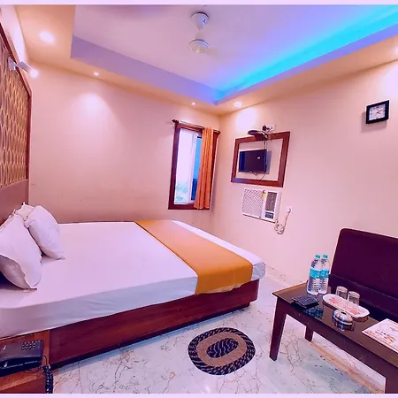 Puri Hotel P A R K - V I E W Near Sea Beach - Spacious And Decorated Room - Best Hotel In Puri-2