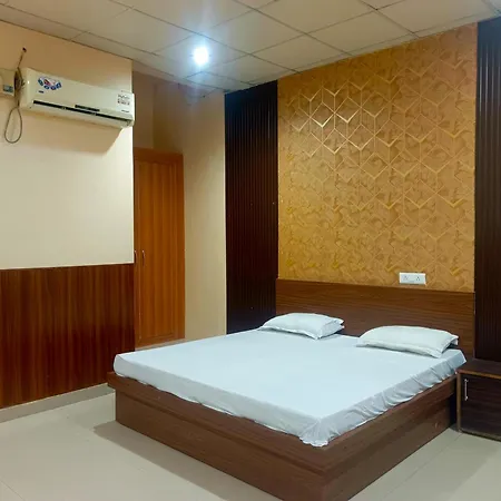Rangoli Ac Rooms And Banquets-3