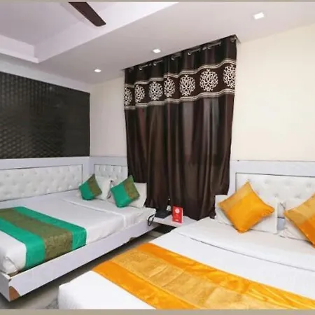 Deluxe Mahesh Inn Near New Delhi Railway Station-2