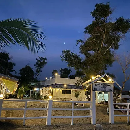 Saka Saka Beach House-2