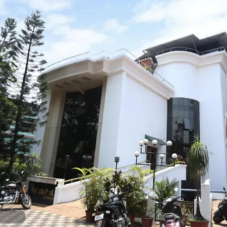 Hotel Park International Varkala-3