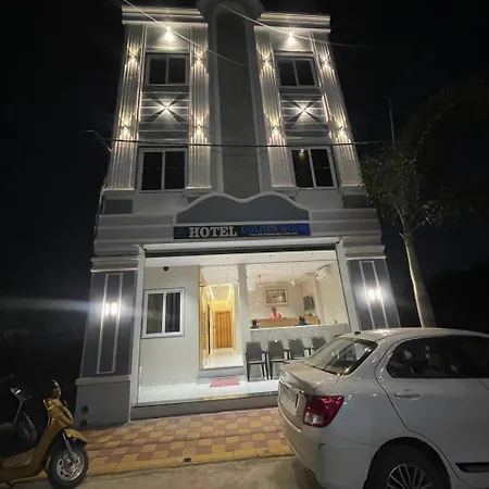 Hotel Golden Wood-3