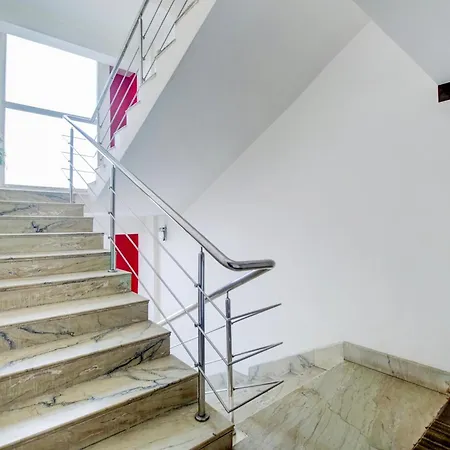 Townhouse Oak Gs Road-3
