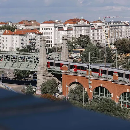 Hampton By Hilton Vienna City West-2