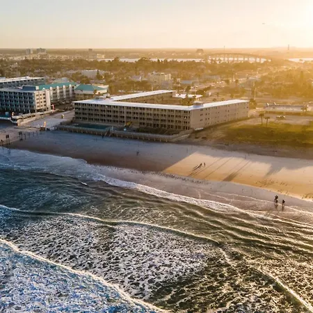 Ocean Front And Pool Front At Daytona Inn Beach Resort-2