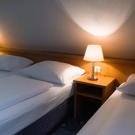 Hotel Am Schlosspark , Wiesbaden-3