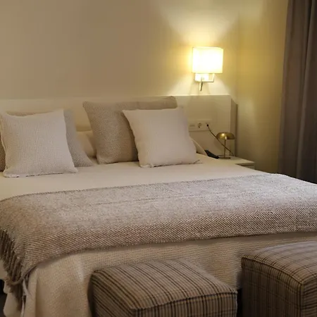 New Hotel Colon-3