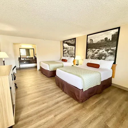 Super 8 By Wyndham Salina/Scenic Hills Area-3