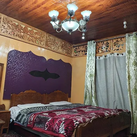 Houseboat New Jahangir And Morning Car-3