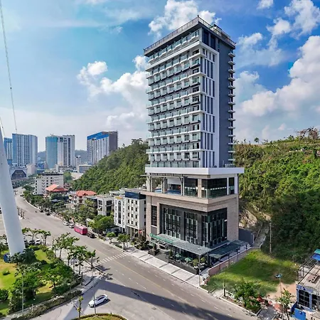 Wyndham Garden Legend Halong-2
