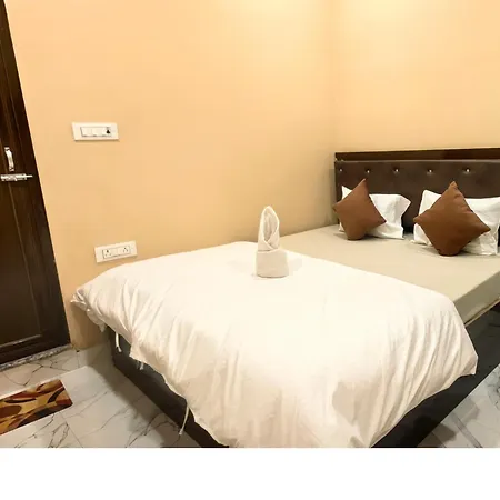 Kashi Yatra Guest House-2