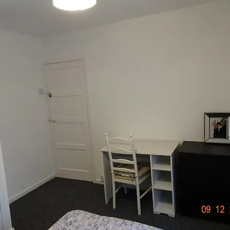 Romney House Rooms-2