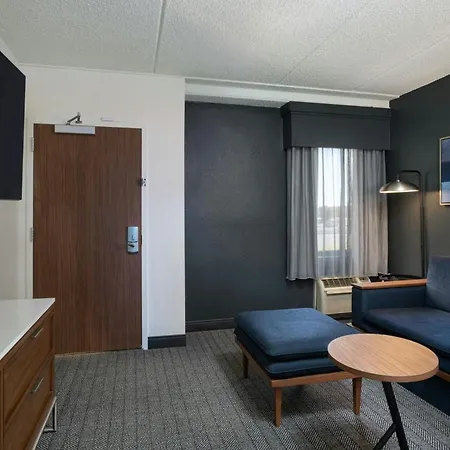 Courtyard By Marriott Laredo-3