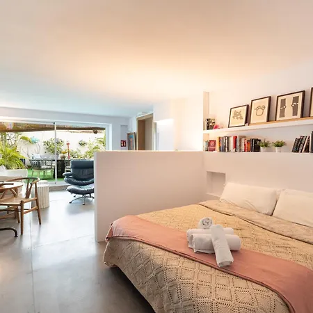 Sitges Beach Hostal-3
