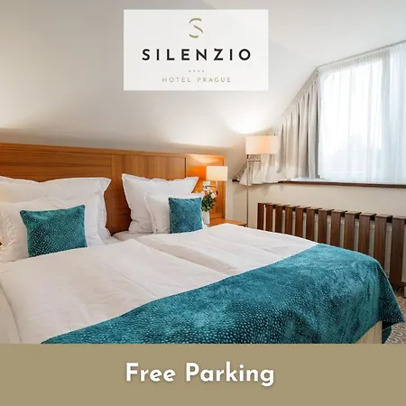 Hotel Silenzio-2