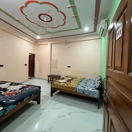 Chandrika Palace 500 Meter From Ayodhya Railway And Ram Mandir-2