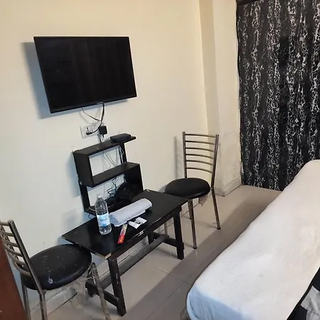 Hotel Green Snapper'100 M From Delhi University Near Isbt Kashmiri Gate-3