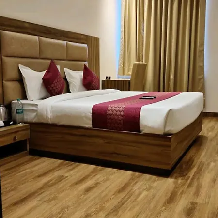 Hotel Pearl Wood-3