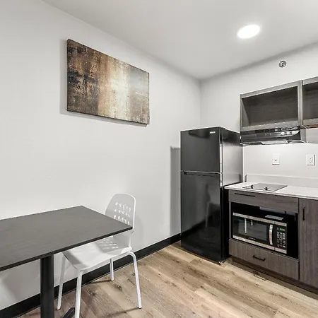 Southern Suites Forest Park-3