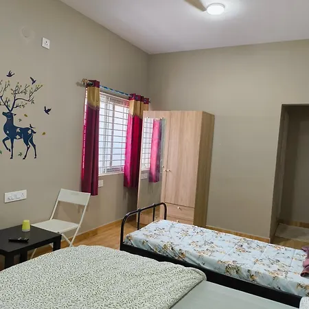 Jai Anjaneya Guesthouse-3
