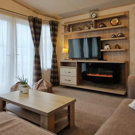 180 Golden Gate Caravan Holiday Park Towyn-3
