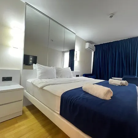 Downtown Beautiful Apartments Near The Sea - Orbi City-2