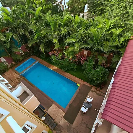 Le Holiday Inn-2