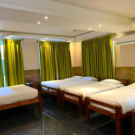 Le Holiday Inn-3
