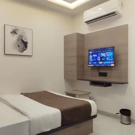 Hotel Paris Plaza-2