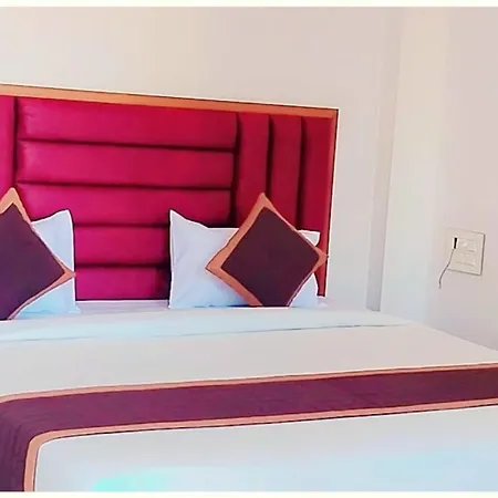Sea View Hotel- New - S H R I - Gajanana - Near Jagannath Temple - Fully Air Conditioned Hotel - Best Luxuary Hotel-3