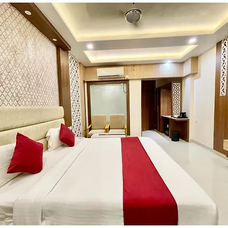 A Luxury Hotel K-U-B-E-R P-A-L-A-C-E - Fully Air Conditioned Hotel At Prime Location - Near Sea Beach And Temple - Hygiene & Spacious Room - With Wifi- Lift And Parking Facilities - Best Hotel In Puri-3