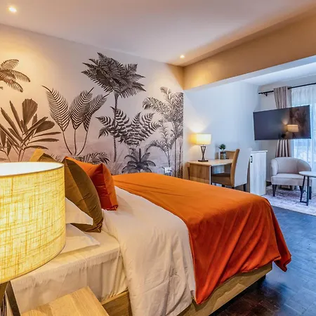Macadamia Boutique Living-3