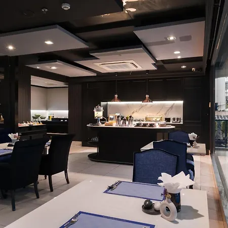 Skye Hotel Bangkok-3