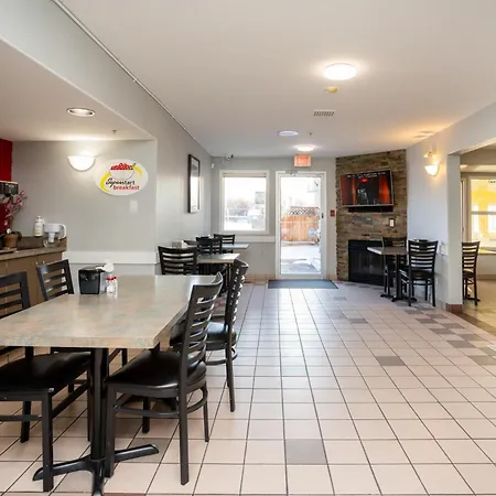 Ramada By Wyndham Cranbrook-3