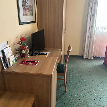 Hotel Garni Hubertushof-3
