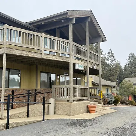 Stewart Lodge-3