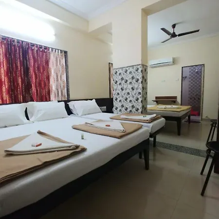Hotel Yogiraj-3